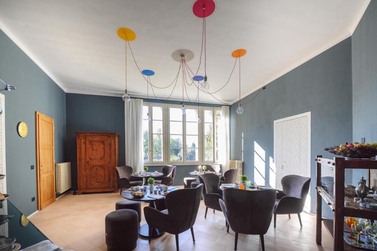 Palazzo Froussard B&B And Living Лука Екстериор снимка