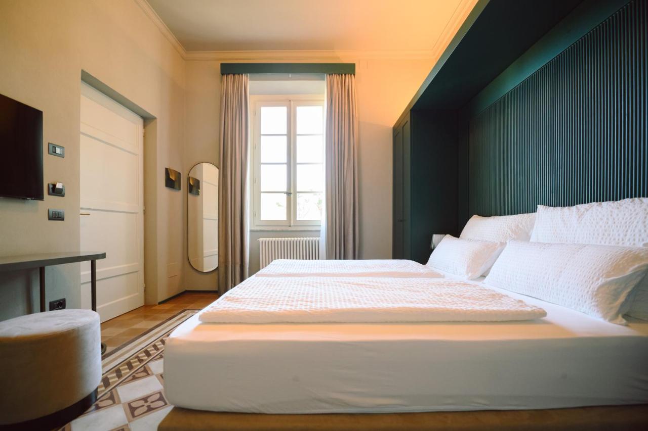 Palazzo Froussard B&B And Living Лука Екстериор снимка
