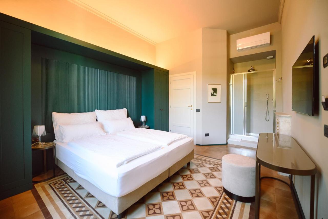 Palazzo Froussard B&B And Living Лука Екстериор снимка