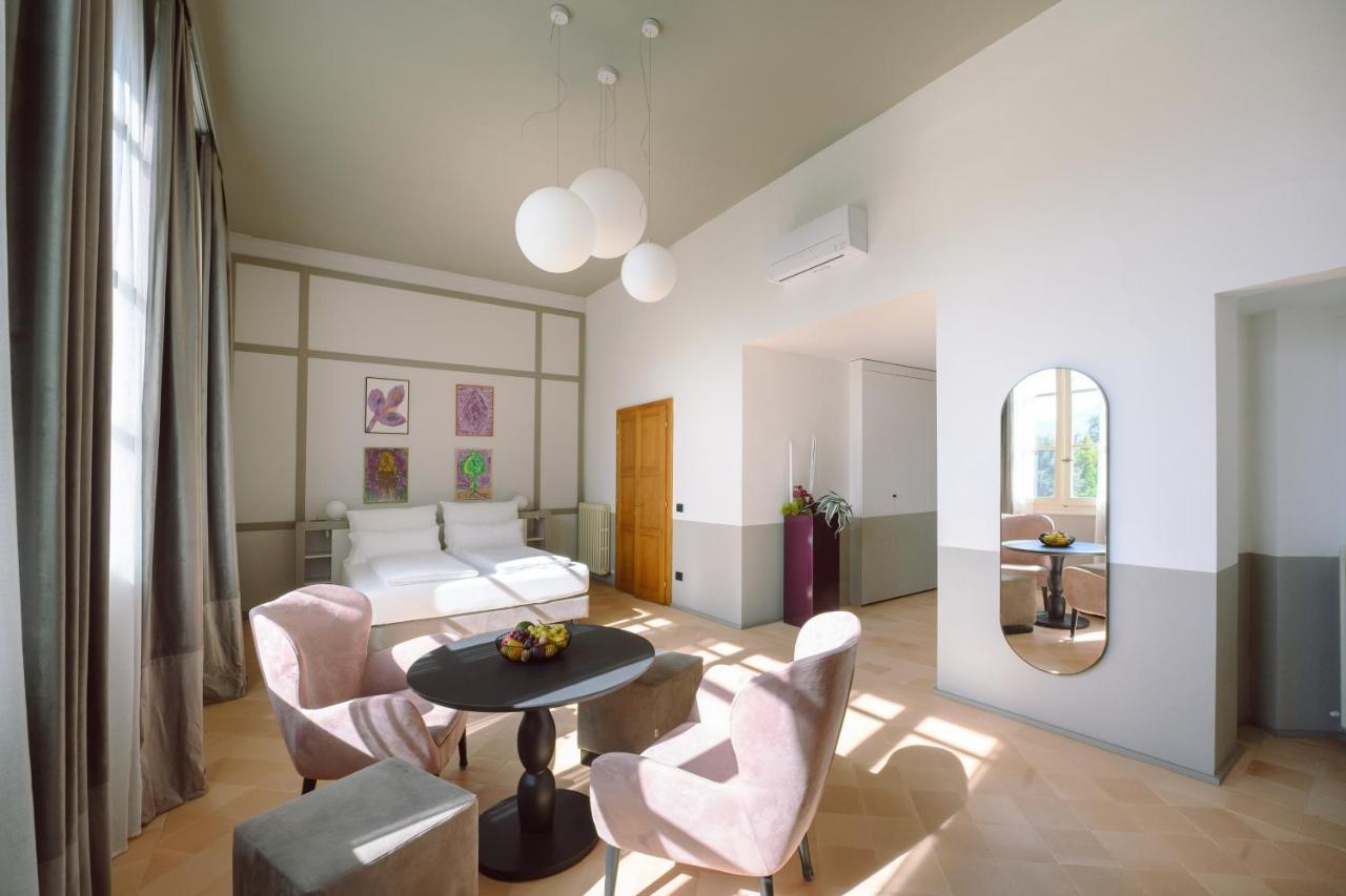 Palazzo Froussard B&B And Living Лука Екстериор снимка