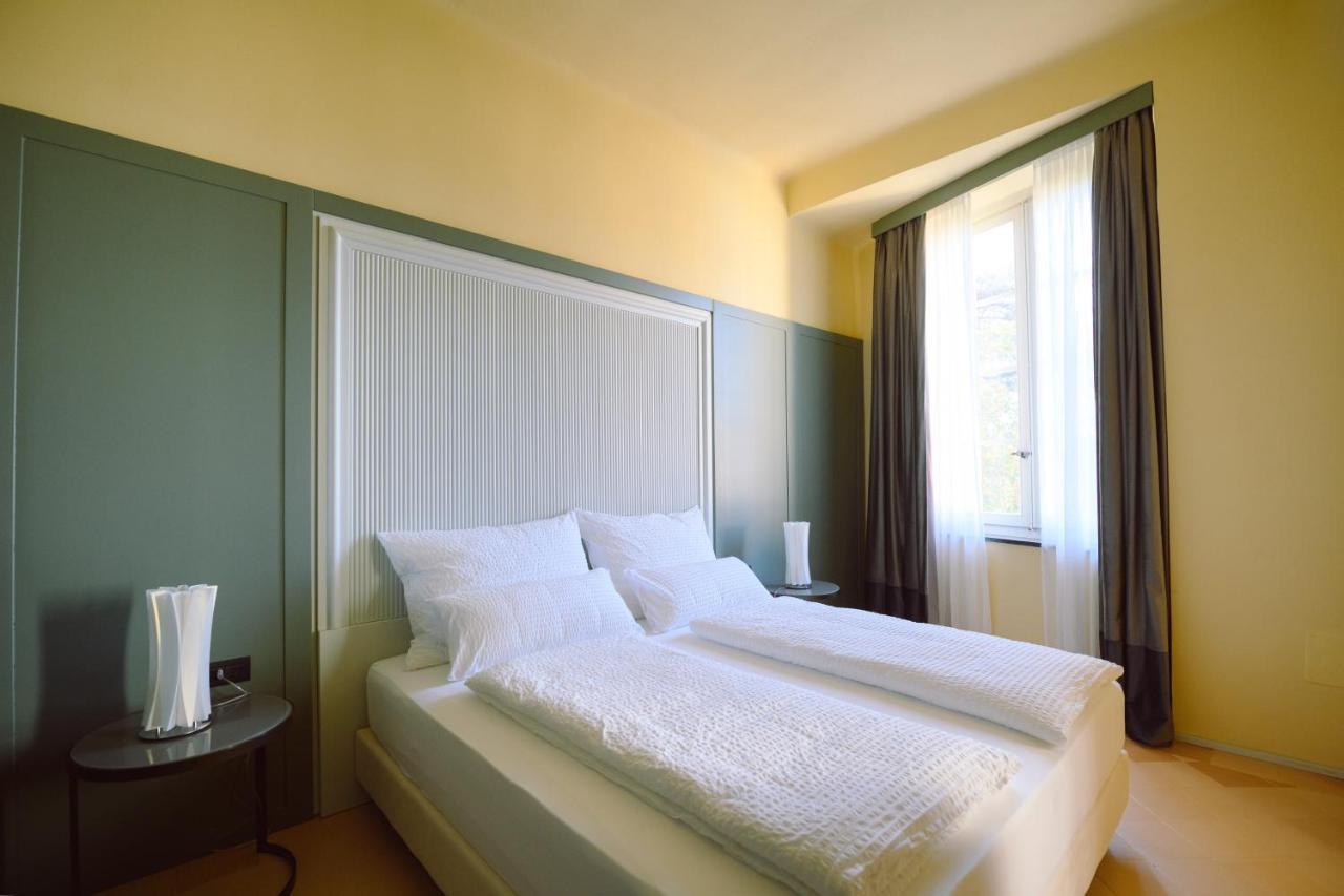 Palazzo Froussard B&B And Living Лука Екстериор снимка