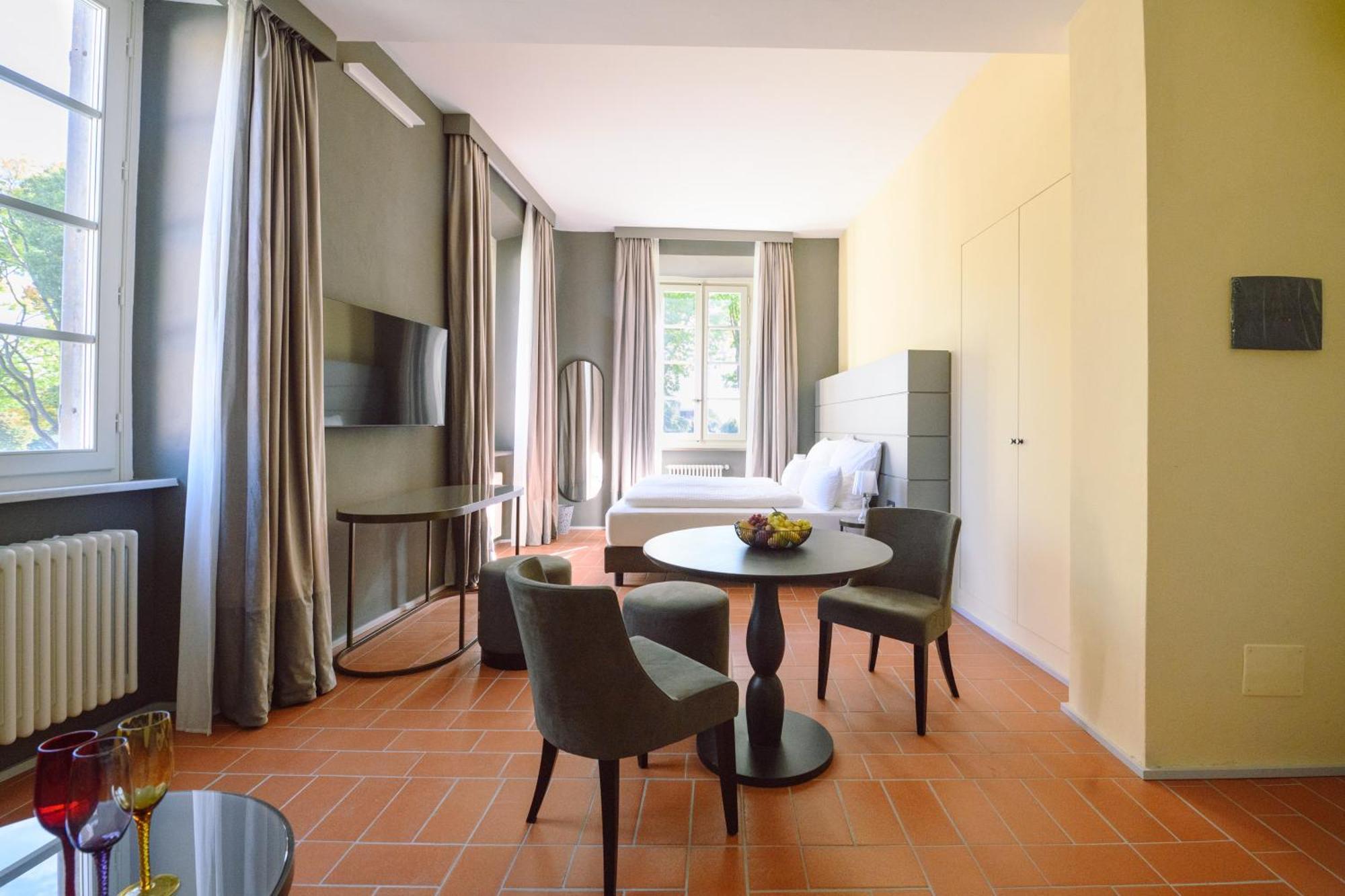 Palazzo Froussard B&B And Living Лука Екстериор снимка